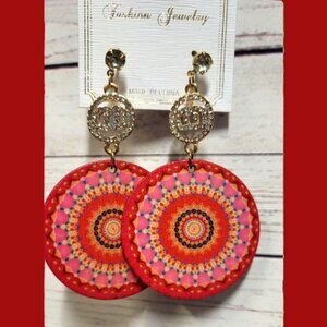 😁BOGO SALE😁. Fashion Jewelry red wood gold/rhinestone dangle earrings